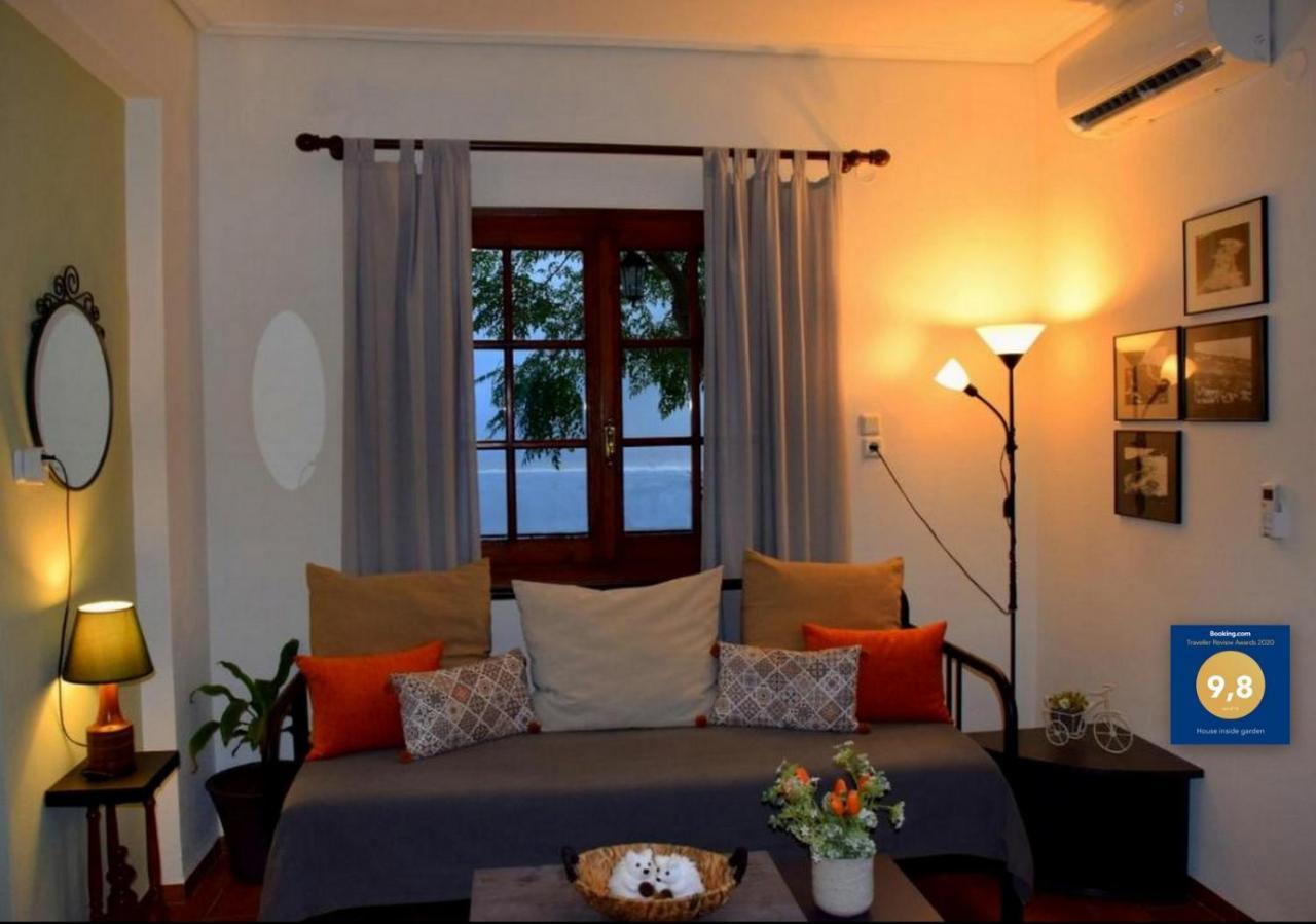 House Inside Garden Apartment Volos Exterior photo